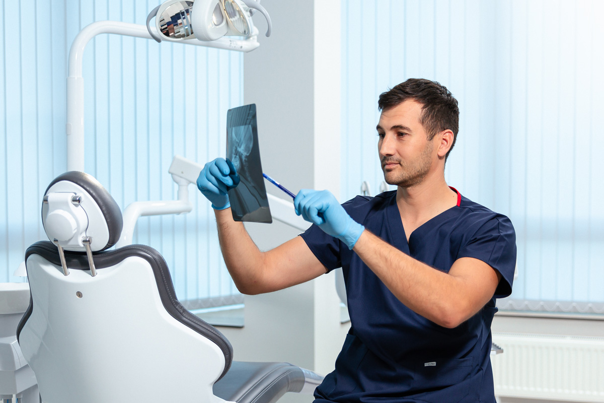 https://drciobanu.md/wp-content/uploads/2025/07/home-services8-5.jpg